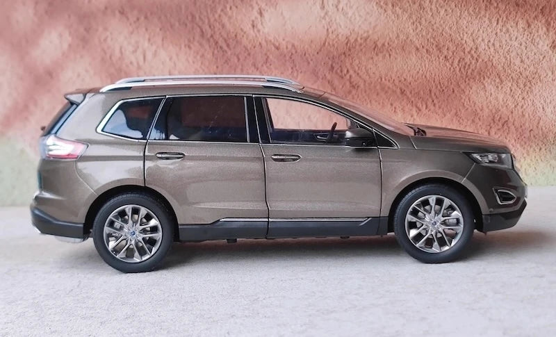 [OEM] 1:18 Ford 2015 Edge グレー モデルカー Die-Cast