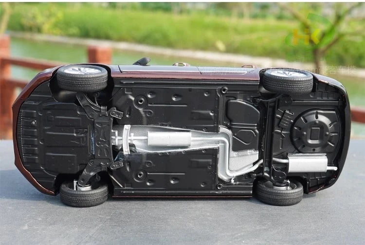 [OEM] 1:18 Ford 2019 Escort Red Model Car Die-Cast