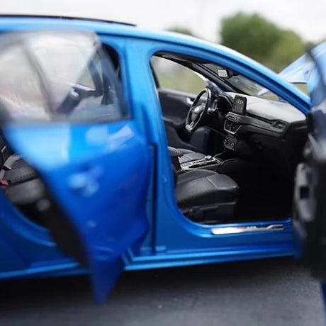 [OEM] 1:18 Ford 2020 Focus Blue Model Car Die-Cast