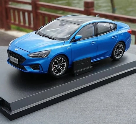 [OEM] 1:18 Ford 2020 Focus Blue Model Car Die-Cast