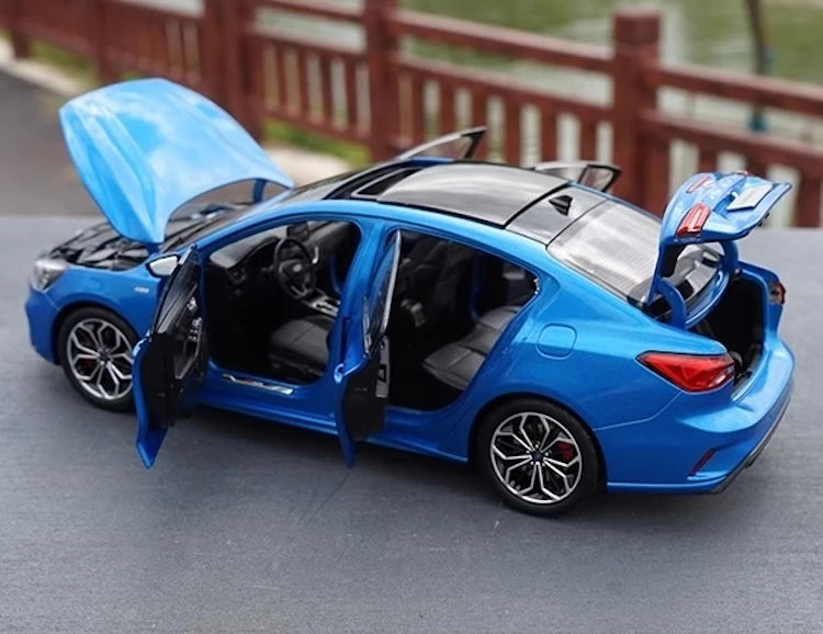 [OEM] 1:18 Ford 2020 Focus Blue Model Car Die-Cast