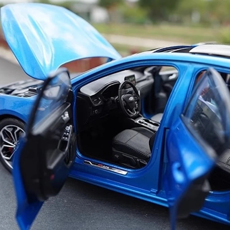 [OEM] 1:18 Ford 2020 Focus Blue Model Car Die-Cast