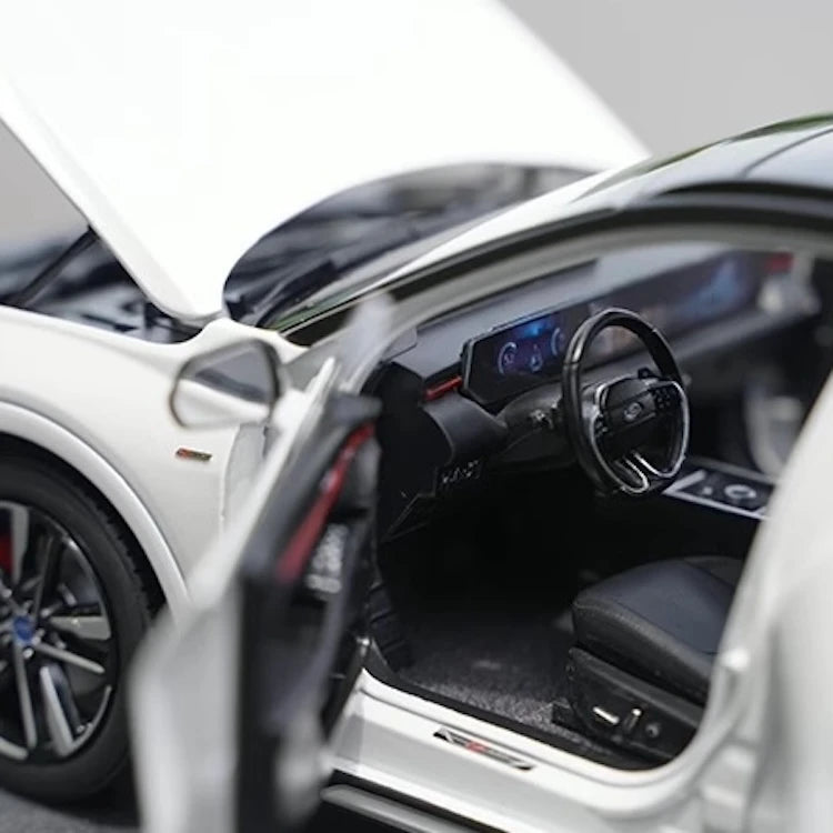 [OEM] 1:18 Ford 2021 Mondeo Sport White Model Car Die-Cast