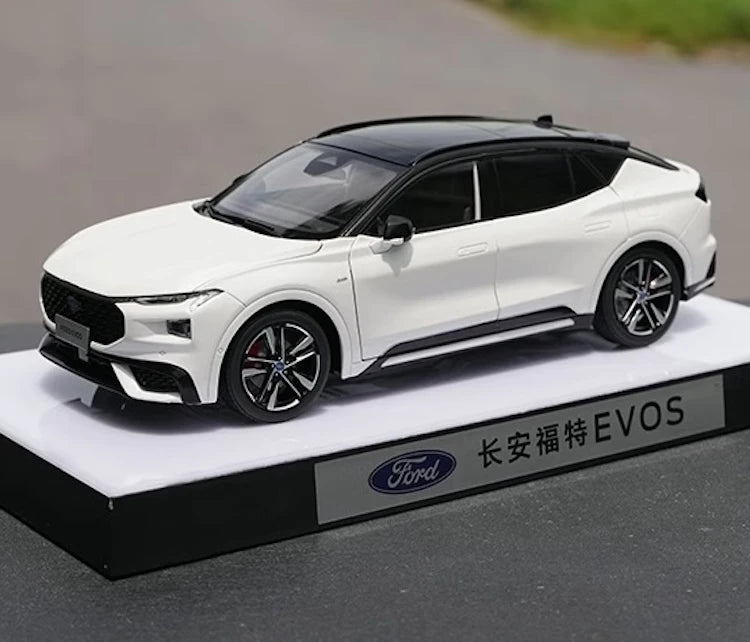[OEM] 1:18 Ford 2021 Mondeo Sport White Model Car Die-Cast