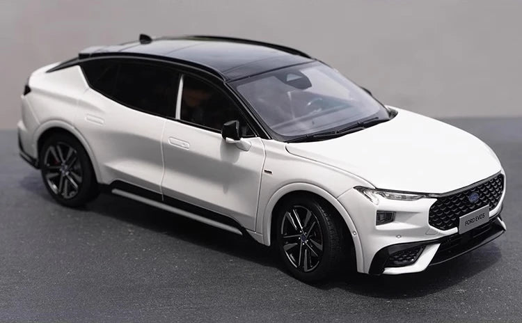 [OEM] 1:18 Ford 2021 Mondeo Sport White Model Car Die-Cast