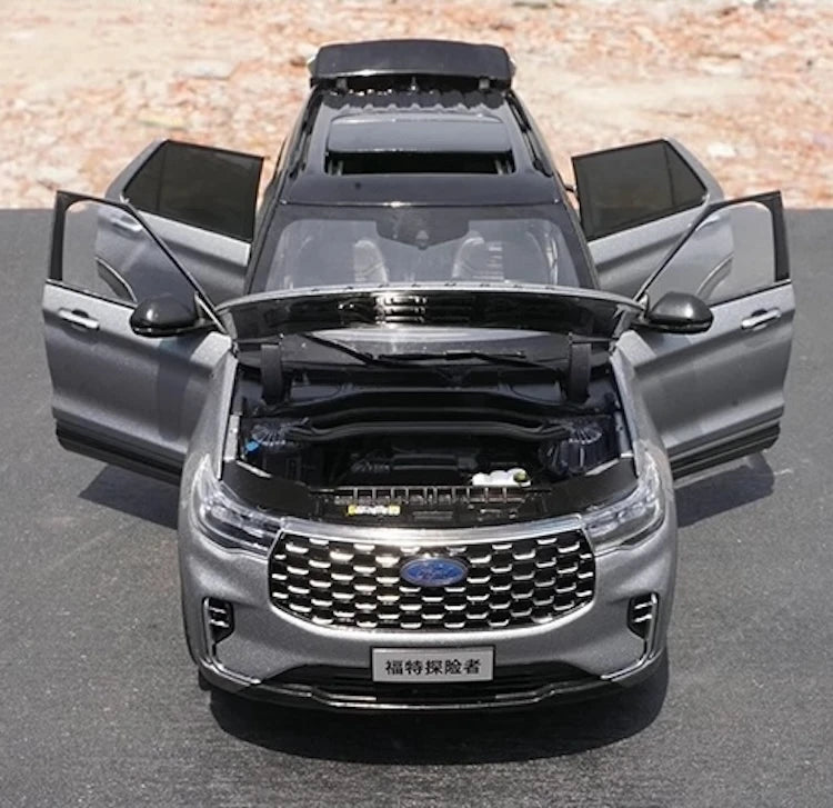 [OEM] 1:18 Ford 2023 Explorer gray modelauto Die-Cast