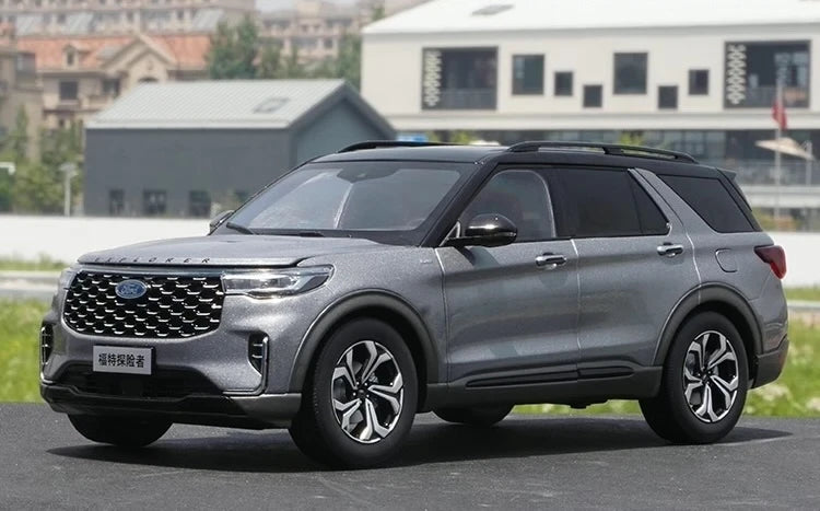 [OEM] 1:18 Ford 2023 Explorer gray modelauto Die-Cast