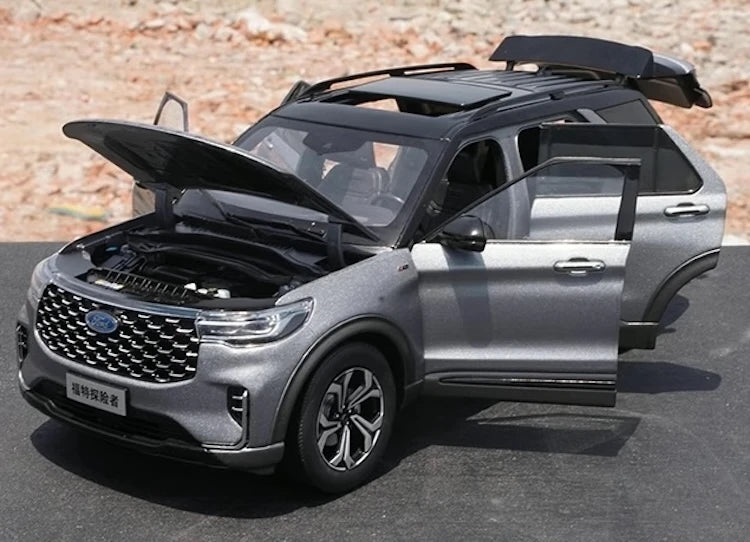 [OEM] 1:18 Ford 2023 Explorer gray modelauto Die-Cast