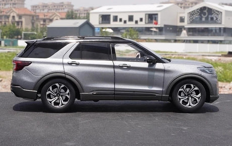 [OEM] 1:18 Ford 2023 Explorer gray Model Car Die-Cast