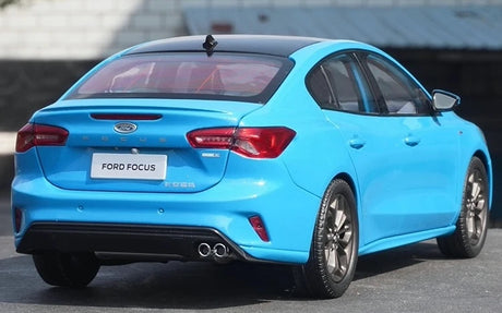 [OEM] 1:18 Ford 2022 Focus Blue Model Car Die-Cast