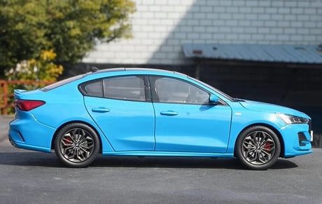 [OEM] 1:18 Ford 2022 Focus Blue Model Car Die-Cast