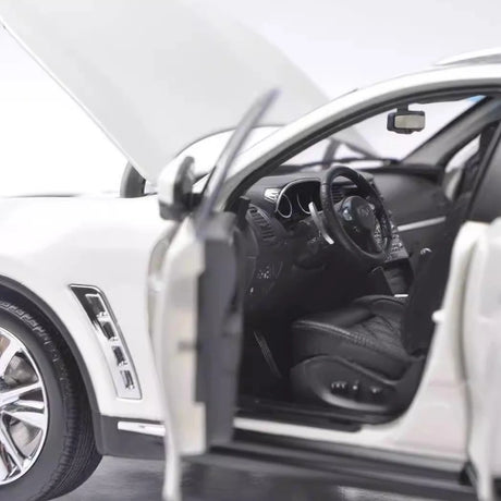 [OEM] 1:18 Infiniti 2014 QX70 White Model Car Die-Cast