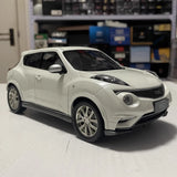 [OEM] 1:18 Infiniti 2015 ESQ White Model Car Die-Cast