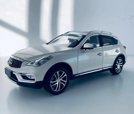 [OEM] 1:18 Infiniti 2015 QX50 White Model Car Die-Cast