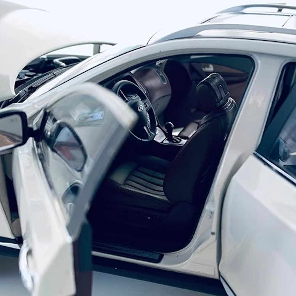 [OEM] 1:18 Infiniti 2015 QX50 ホワイト モデルカー Die-Cast