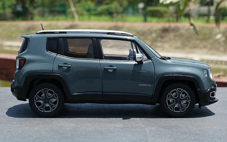 [OEM] 1:18 Jeep 2014 Renegade Gray Model Car Die-Cast