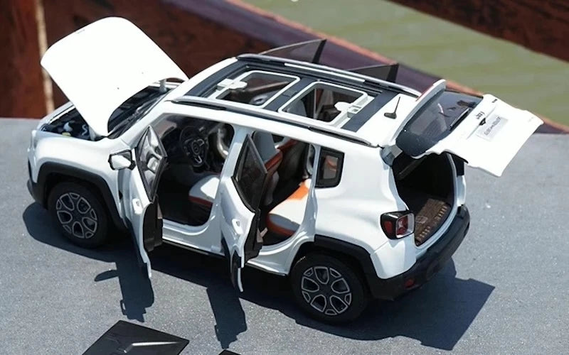 [OEM] 1:18 Jeep 2014 Renegade White Model Car Die-Cast
