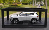 [OEM] 1:18 Jeep 2017 Compass Silver Model Car Die-Cast