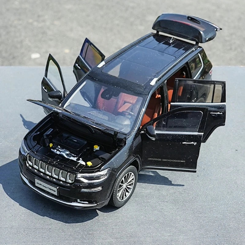 [OEM] 1:18 Jeep 2018 Grand Commander Black Model Car Die-Cast
