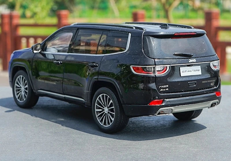 [OEM] 1:18 Jeep 2018 Grand Commander Black Model Car Die-Cast