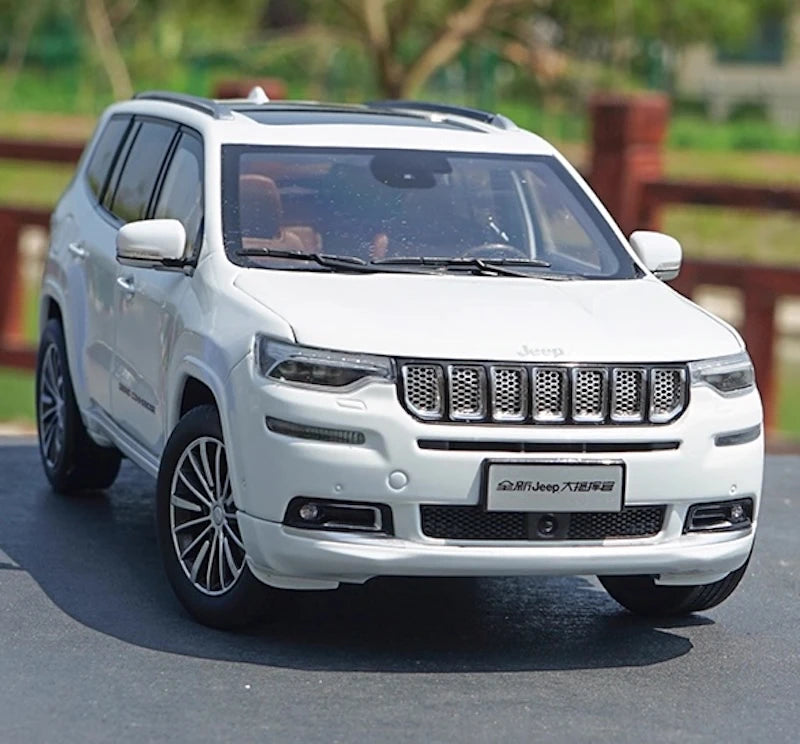 [OEM] 1:18 Jeep 2018 Grand Commander White Model Car Die-Cast