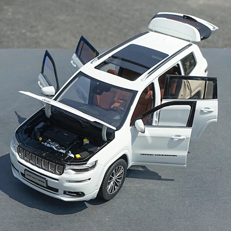[OEM] 1:18 Jeep 2018 Grand Commander White Model Car Die-Cast