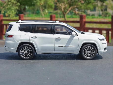 [OEM] 1:18 Jeep 2018 Grand Commander White Model Car Die-Cast