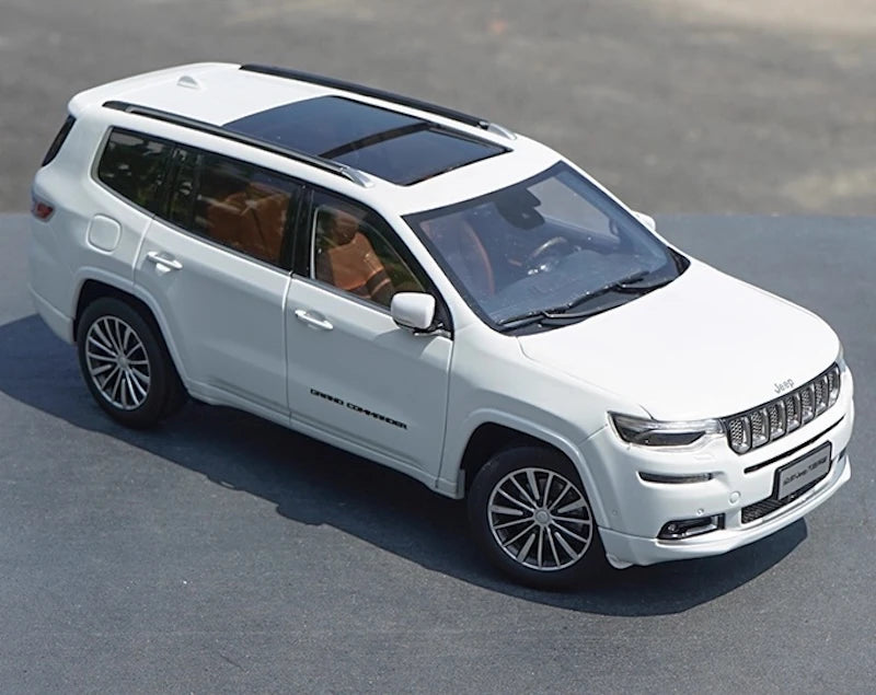 [OEM] 1:18 Jeep 2018 Grand Commander White Model Car Die-Cast