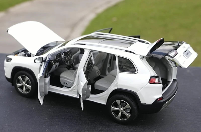 [OEM] 1:18 Jeep 2020 Cherokee White Model Car Die-Cast