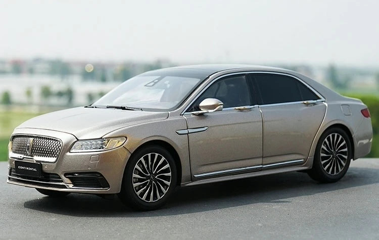 [OEM] 1:18 Lincoln 2017 Continental Gold Model Car Die-Cast