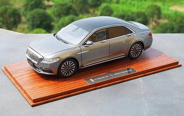 [OEM] 1:18 Lincoln 2017 Continental Gray Model Car Die-Cast