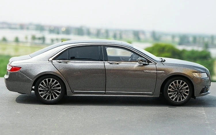 [OEM] 1:18 Lincoln 2017 Continental gris voiture miniature Die-Cast