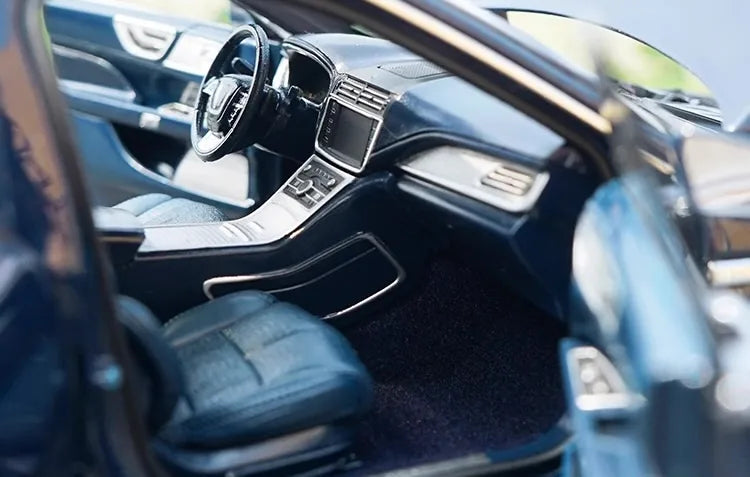 [OEM] 1:18 Lincoln 2017 Continental Blue Model Car Die-Cast