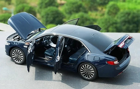 [OEM] 1:18 Lincoln 2017 Continental Blue Model Car Die-Cast