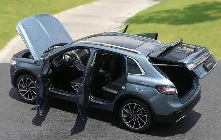 [OEM] 1:18 Lincoln 2019 Nautilus bleu voiture miniature Die-Cast