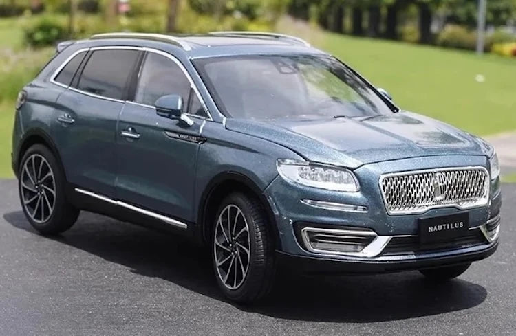 [OEM] 1:18 Lincoln 2019 Nautilus bleu voiture miniature Die-Cast