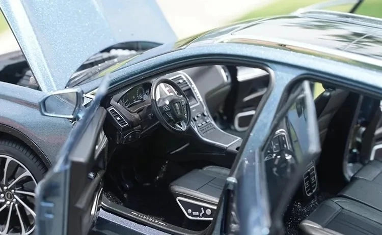 [OEM] 1:18 Lincoln 2019 Nautilus bleu voiture miniature Die-Cast