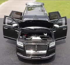 [OEM] 1:18 Lincoln 2019 Navigator Black Model Car Die-Cast