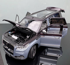 [OEM] 1:18 Lincoln 2019 Navigator Blue Model Car Die-Cast