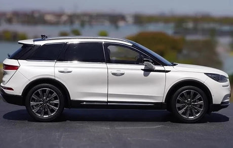 [OEM] 1:18 Lincoln 2020 Corsair White Model Car Die-Cast