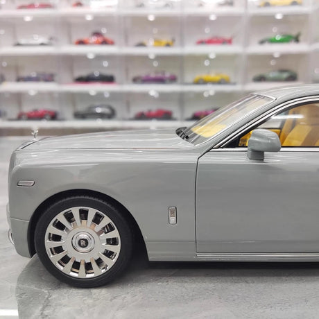 [OEM] 1:18 Rolls-Royce 2017 Phantom VIII EWB Gray Model Car Die-Cast