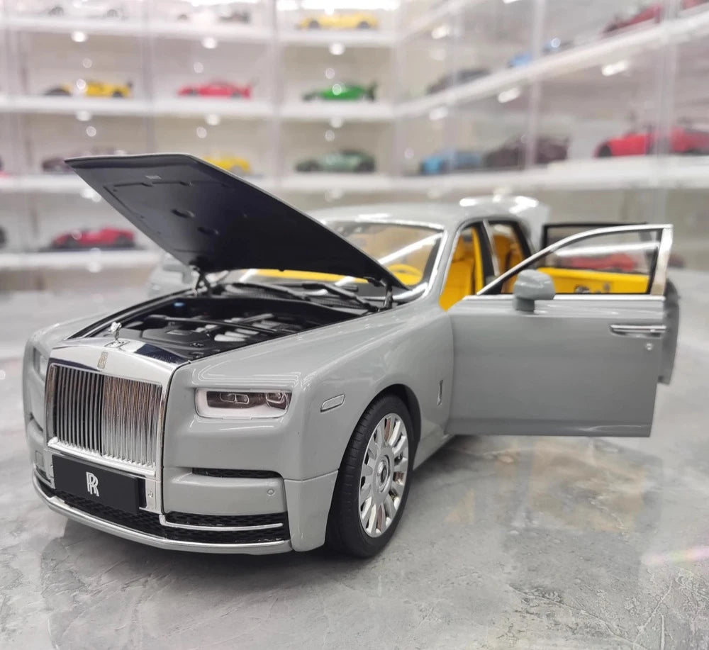 [OEM] 1:18 Rolls-Royce 2017 Phantom VIII EWB Gray Model Car Die-Cast