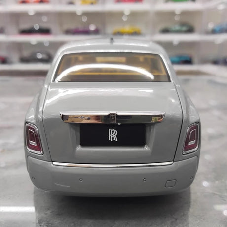 [OEM] 1:18 Rolls-Royce 2017 Phantom VIII EWB Gray Model Car Die-Cast