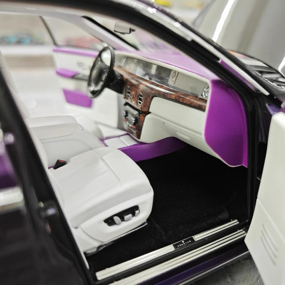 [OEM] 1:18 Rolls-Royce 2017 Phantom VIII EWB Purple & Black Model Car Die-Cast