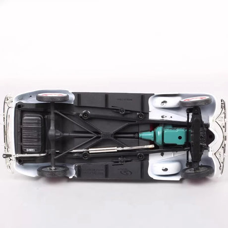 [OEM] 1:18 Buick 1938 Century Convertible Coupe White Model Car Die-Cast