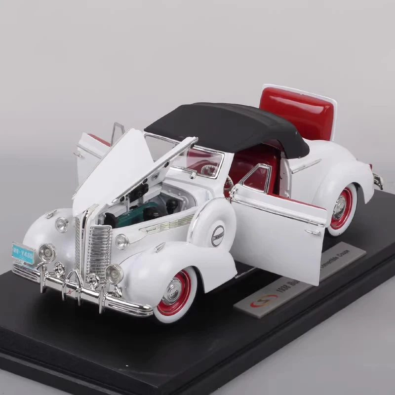 [OEM] 1:18 Buick 1938 Century Convertible Coupe White Model Car Die-Cast