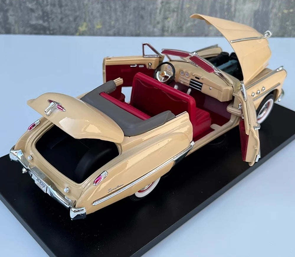 [OEM] 1:18 Buick 1949 Roadmaster Riviera Yellow Model Car Die-Cast