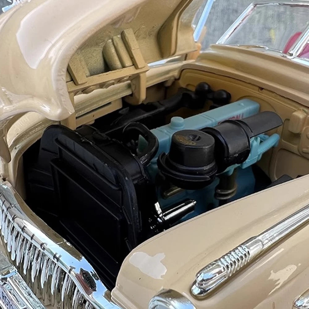 [OEM] 1:18 Buick 1949 Roadmaster Riviera Yellow Model Car Die-Cast