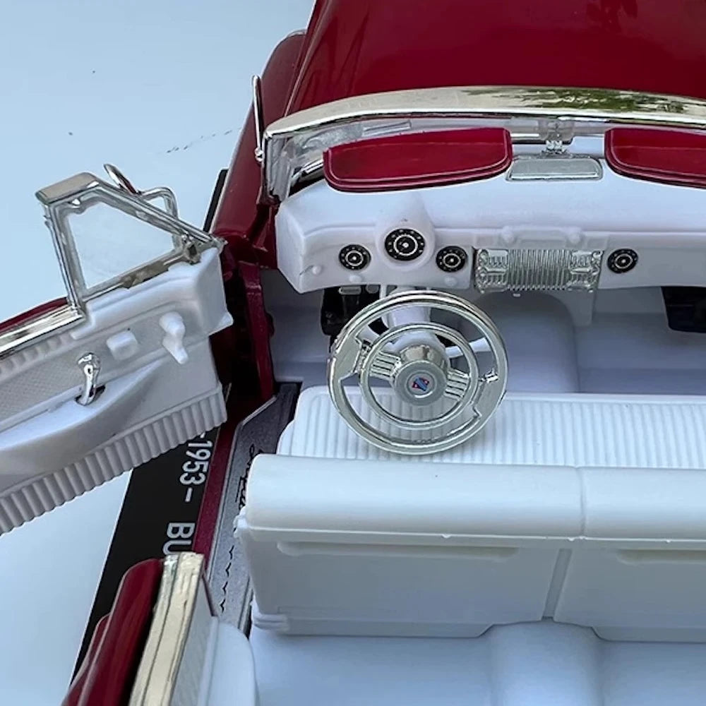 [OEM] 1:18 Buick 1953 Skylark Convertible Red Model Car Die-Cast