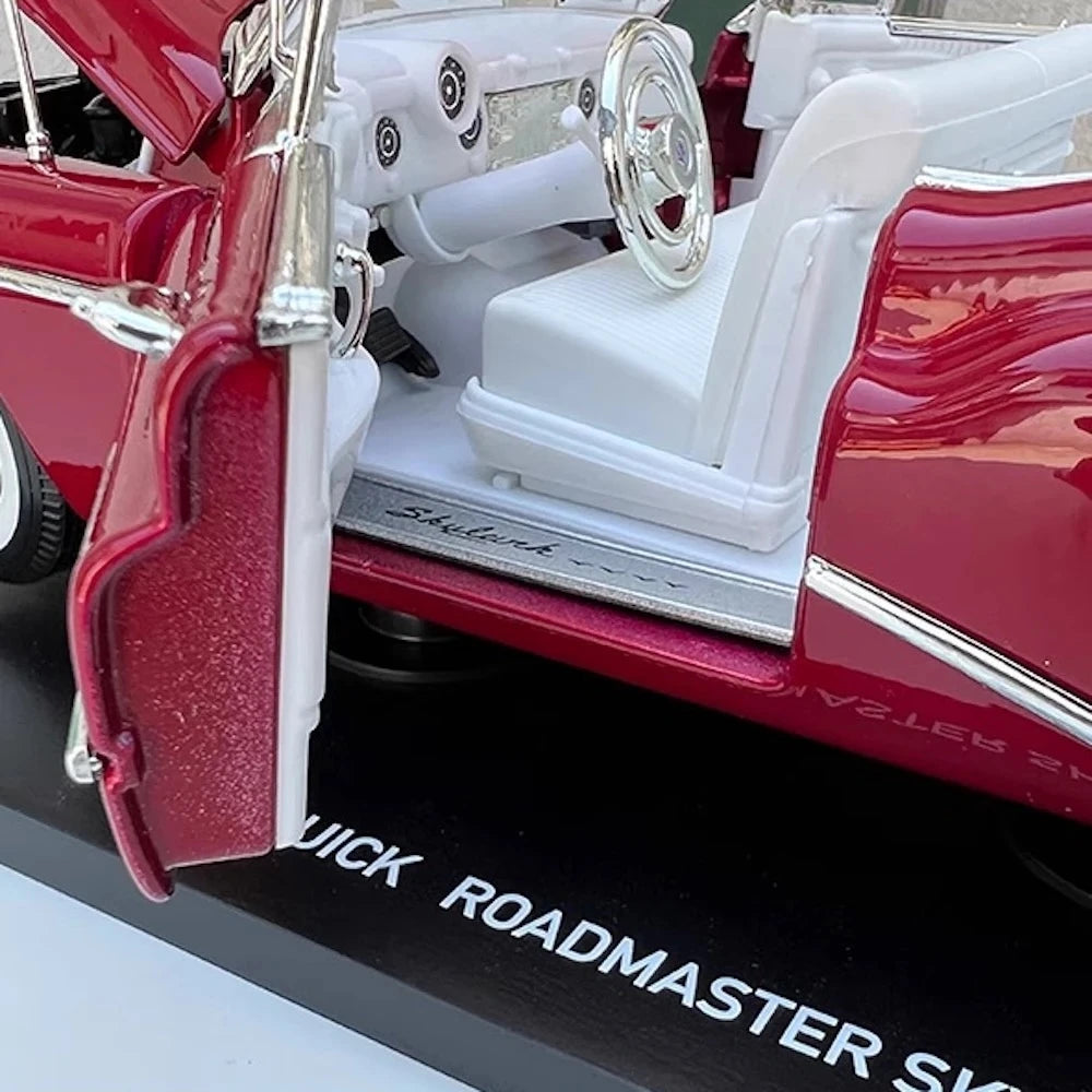 [OEM] 1:18 Buick 1953 Skylark Convertible Red Model Car Die-Cast